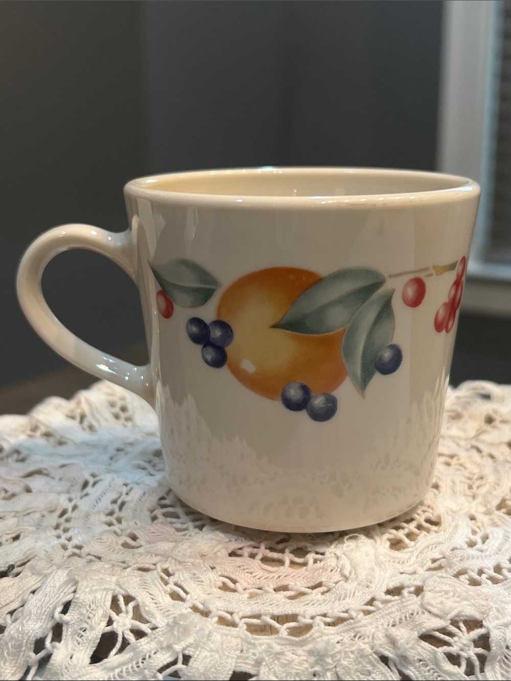 (4) Vintage Corning Abundance Mug Cup